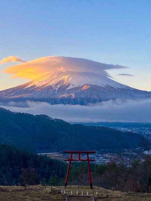 2021六台彩开什么号码:2大学生富士山遇险
